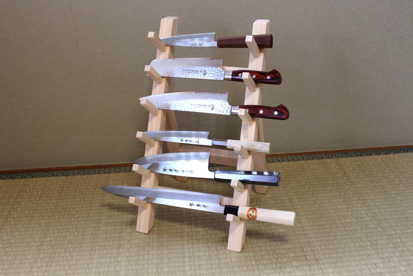 Japanese wooden knife stand display holder for six knives tablinstore