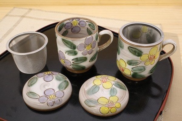 Photo3: Mino Japanese pottery mug tea coffee cup flower purple yellow with strainer and lids set of 2