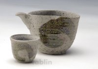 Shigaraki pottery Japanese Sake bottle & cup set warabi chuki