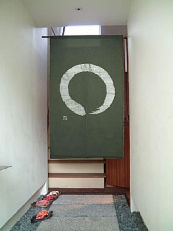 Photo5: Kyoto Noren SB Japanese batik door curtain En Enso Circle ol.green 85cm x 150cm