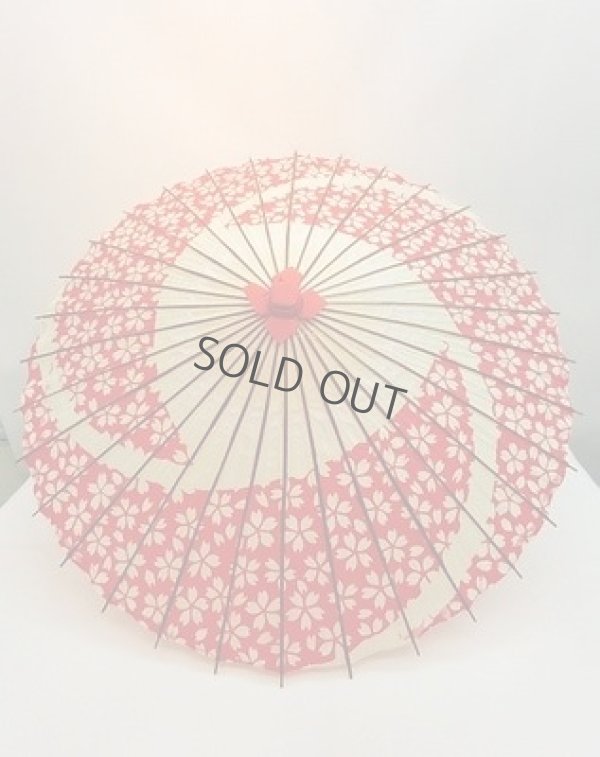 Photo2: Japanese umbrella bull's-eye Bangasa Wagasa bamboo arabesque design sakura red