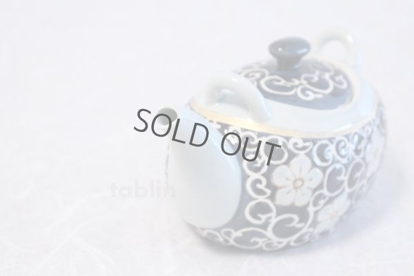 Photo3: Hasami Porcelain Japanese tea pot cups set Karakusa kikyo 375ml