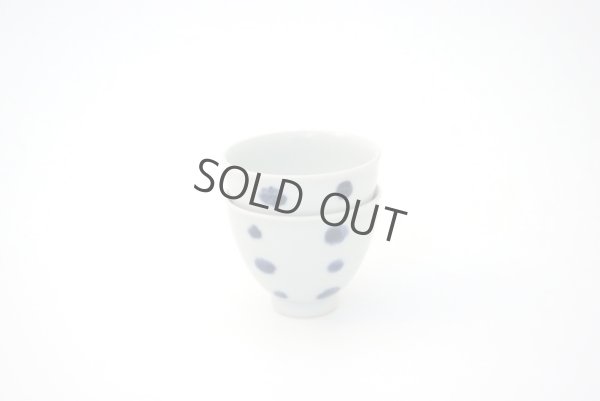 Photo5: Arita porcelain Japanese sake bottle & cups set plum follower blue dot tamori