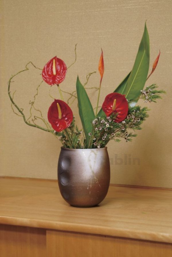 Photo1: Shigaraki pottery Japanese vase tetsuaka hamon H19cm