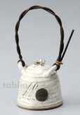 Photo9: Shigaraki pottery Japanese small vase white glaze wood handle maru H 75mm