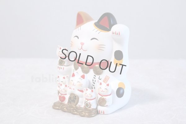 Photo2: Japanese Lucky Cat Tokoname yaki ware Porcelain Maneki Neko Nishikisai 5.3inch