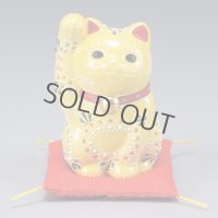 Japanese Lucky Cat Kutani Porcelain Maneki Neko yellow mori cushion H11.5cm