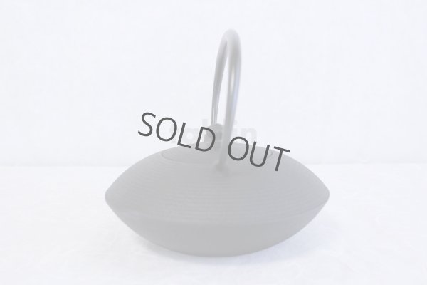 Photo3: Japanese Cast Iron Teapot Kettle Nambu Tetsubin Oigen itome flat 900ml *1 day shipping