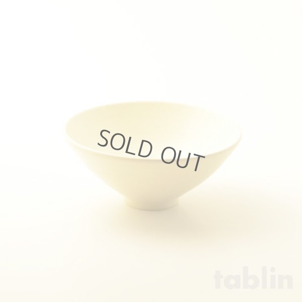 Photo4: Kiyomizu porcelain Japanese matcha tea bowl white shiro Hira Daisuke Kiyomizu