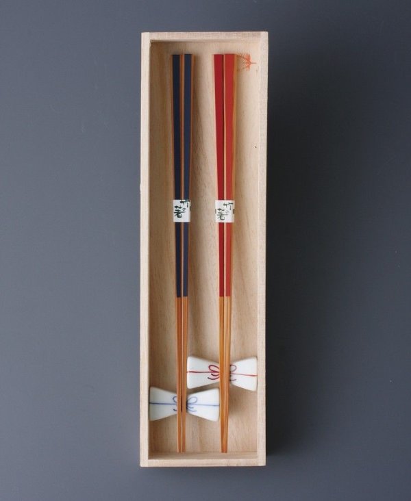 Photo1: Hasami Porcelain Japanese chopsticks & rest musubi Gift set