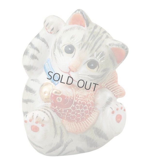 Photo10: Japanese Lucky Cat Kutani Porcelain Maneki Neko yomogi cat hold fish H11.5cm