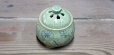 Photo2: Kiyomizu porcelain Japanese incense burner Minoru Ando karakusa haiyu koro H9cm (2)
