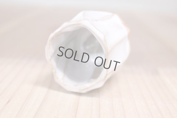 Photo5: Bizen ware pottery Sake guinomi tumbler Bar Mug white glaze mentori hidasuki Tomoyuki Oiwa 70ml