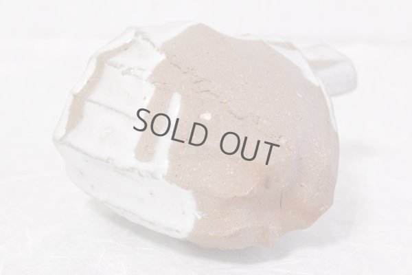 Photo7: Bizen ware pottery Sake bottle reishu white glaze Tomoyuki Oiwa 250ml