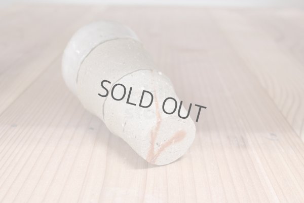 Photo5: Bizen ware pottery Sake tumbler Bar Mug white glaze mentori hidasuki Tomoyuki Oiwa 180ml