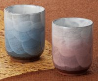 Kutani Porcelain Japanese tea cups yon umomokusaiyu  (set of 2)