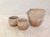 Hagi ware Senryuzan climbing kiln Japanese sake bottle & cup set Katakuchi soroe