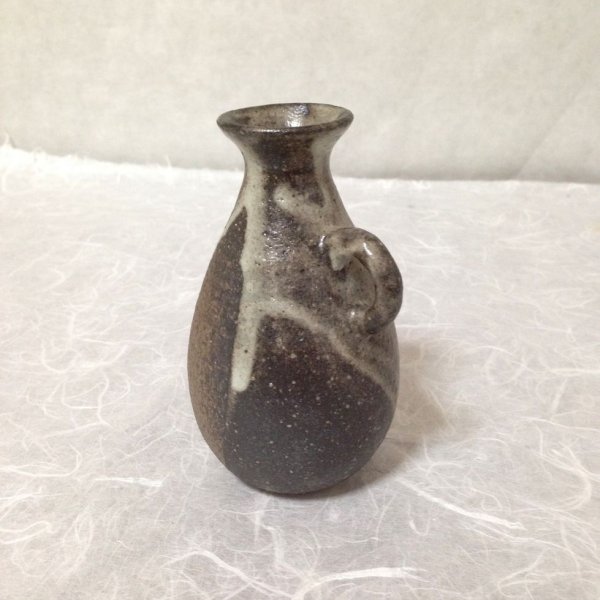Photo4: Shigaraki pottery Japanese Sake bottle & cup set glaze kawari
