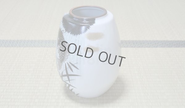 Photo7: Kutani yaki ware hachigo flying carp Koinobori High Quality Japanese vase H 24cm