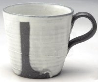 Shigaraki ware Japanese pottery tea mug coffee cup yukidoke white glaze 380ml