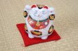 Photo2: Japanese Lucky Cat Kutani Porcelain Maneki Neko yonhachi kinmike H 14.5cm  (2)