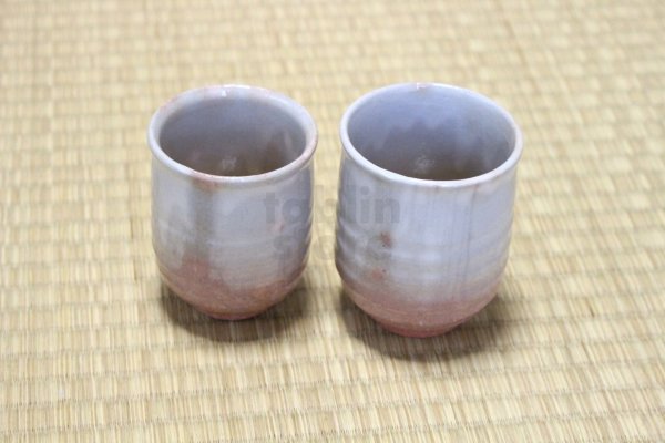 Photo1: Hagi yaki ware Japanese tea cups pottery Ginbai kumi yunomi set of 2