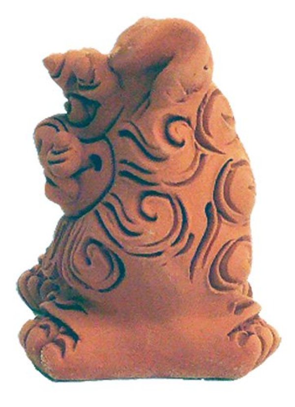 Photo2: shiisa lion-shaped roof ornament of Okinawa pottery unglazed H 7.5cm set of 2　