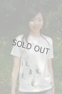 Natural and Hand dyes Mitsuru unisexed T-shirt made in Japan climbing carp