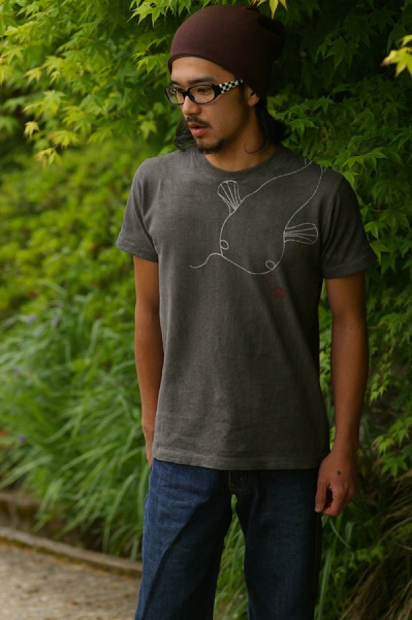 Photo1: Natural and Hand dyes Mitsuru unisexed T-shirt made in Japan catfish