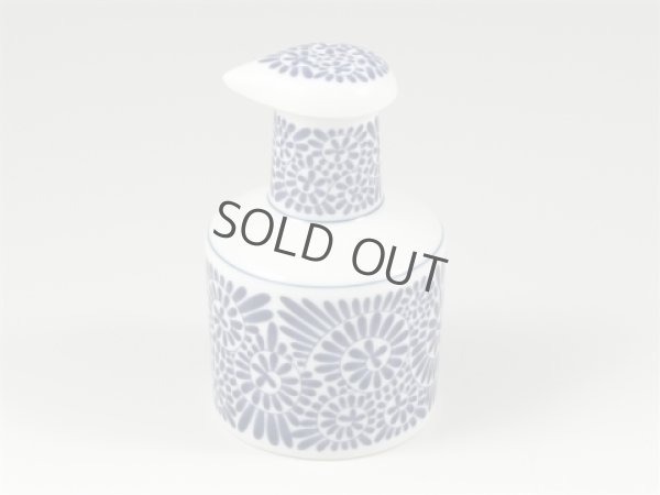 Photo3: Arita porcelain Japanese soy sauce pot bottle tako karakusa blue 200ml