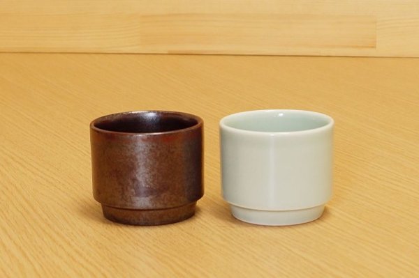 Photo1: Arita porcelain Yunomi Japanese tea cups Sencha Seiji Kaki (set of 2)