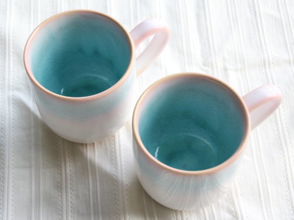 Photo2: Hagi Japanese pottery mug coffee cup mint pink-light-blue gradation set of 2