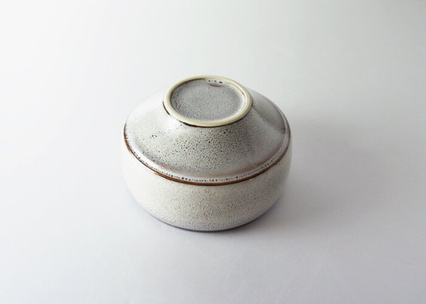 Photo2: Hasami Porcelain Japanese matcha bowl haku yuzu white