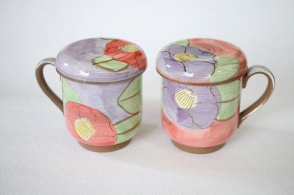 Photo1: Mino Japanese pottery mug tea coffee cup camellia with strainer and lids set of 2