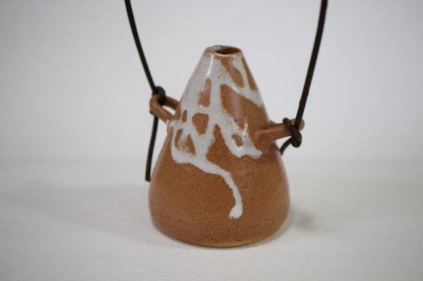 Photo4: Shigaraki Japanese pottery Vase small kakewakesankaku  H 9.5cm 