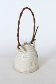 Photo7: Shigaraki pottery Japanese small vase white glaze wood handle maru H 75mm