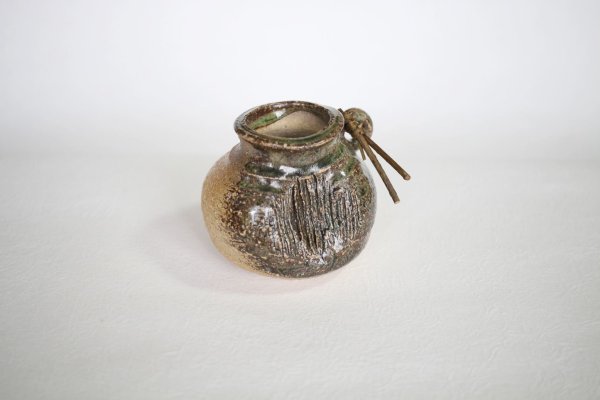 Photo8: Shigaraki pottery Japanese small vase kataturu H 70mm