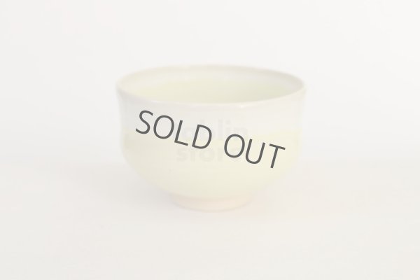 Photo1: Kiyomizu Kyoto porcelain Japanese matcha tea bowl chawan Rinzan light yellow 