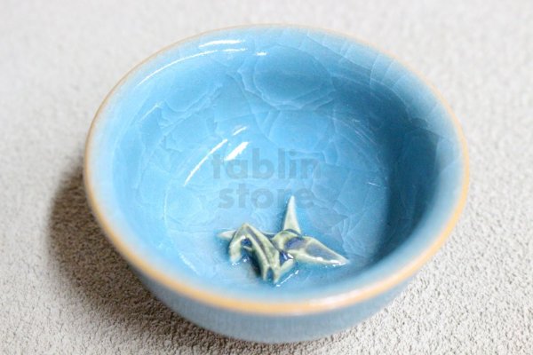 Photo1: Kiyomizu porcelain Japanese sake guinomi Junzo Okayama seiji blue craze origami bird cup