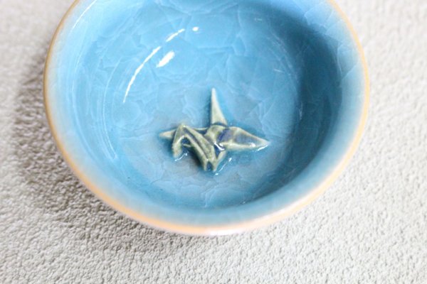 Photo2: Kiyomizu porcelain Japanese sake guinomi Junzo Okayama seiji blue craze origami bird cup