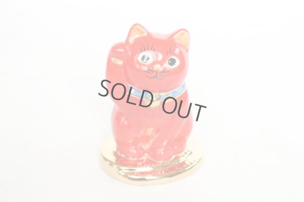 Photo1: Japanese Lucky Cat Kutani Porcelain Maneki Neko red  kobannori H 10cm