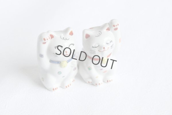 Photo1: Japanese Lucky Cat Kutani Porcelain Maneki Neko polka-dotted H8cm