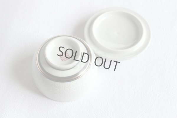 Photo5: Kutani yaki ware Futatsuki Kumidashi Haku hitiho Japanese tea cup (set of 5)