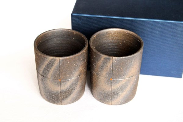 Photo2: Shigaraki wabe Japanese pottery tea cups cross 250ml set of 2