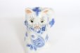Photo2: Japanese Lucky Cat Kutani Porcelain Maneki Neko sansan sometsuke H 10cm  (2)