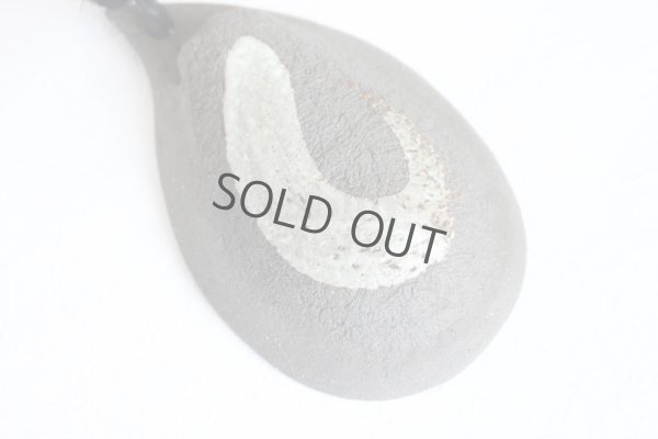 Photo6: Shigaraki pottery Japanese wall-hanging vase hakeme shizuku H13.5cm