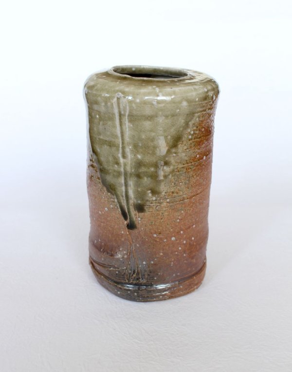 Photo1: Shigaraki pottery MG Japanese wall-hanging vase ko tabimakura H13cm