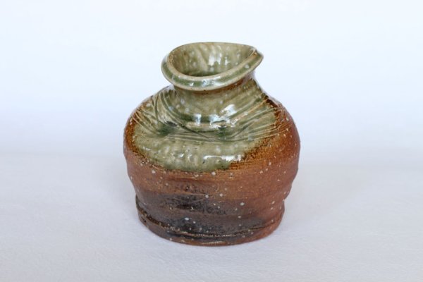 Photo11: Shigaraki pottery MG Japanese wall-hanging vase ko uzukumaru H10.5cm