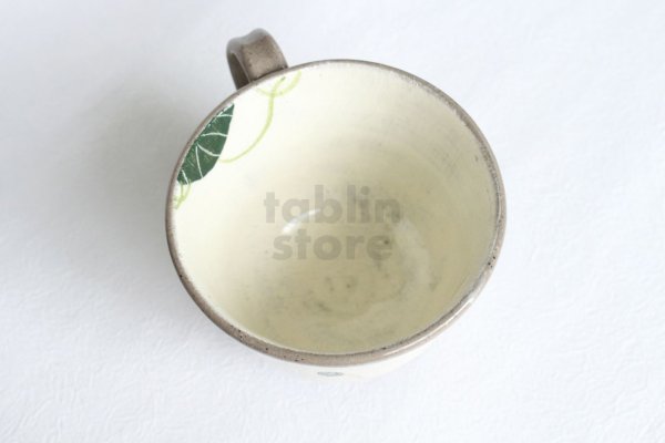 Photo4: Shigaraki pottery Japanese tea mug coffee cup flower painted 300ml