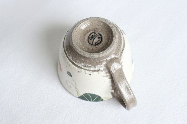 Photo3: Shigaraki pottery Japanese tea mug coffee cup flower painted 300ml